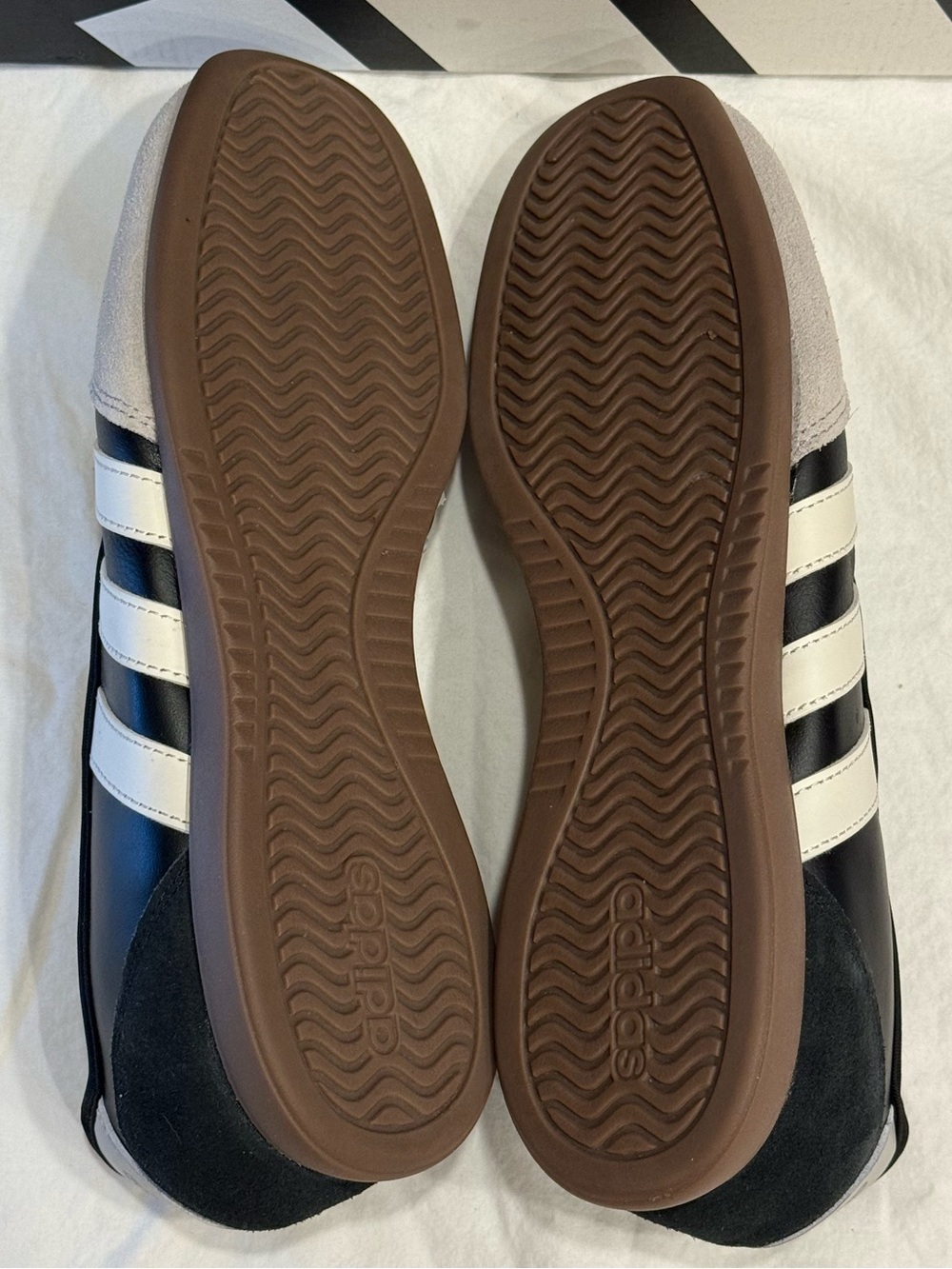 Adidas Barreda Black White & Gray Mary Jane Slip-On Sneakers Womens 10 Like New - Picture 4 of 8